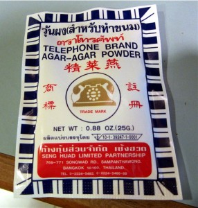Package of agar powder